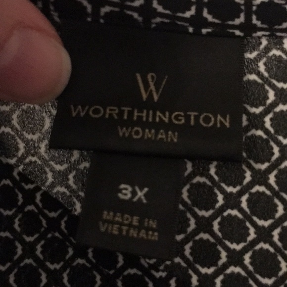 LIKE NEW - Two Worthington Woman flowy camisoles - Picture 3 of 6